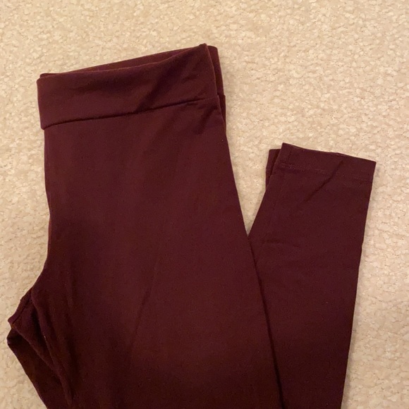 Burgundy leggings - Picture 2 of 3